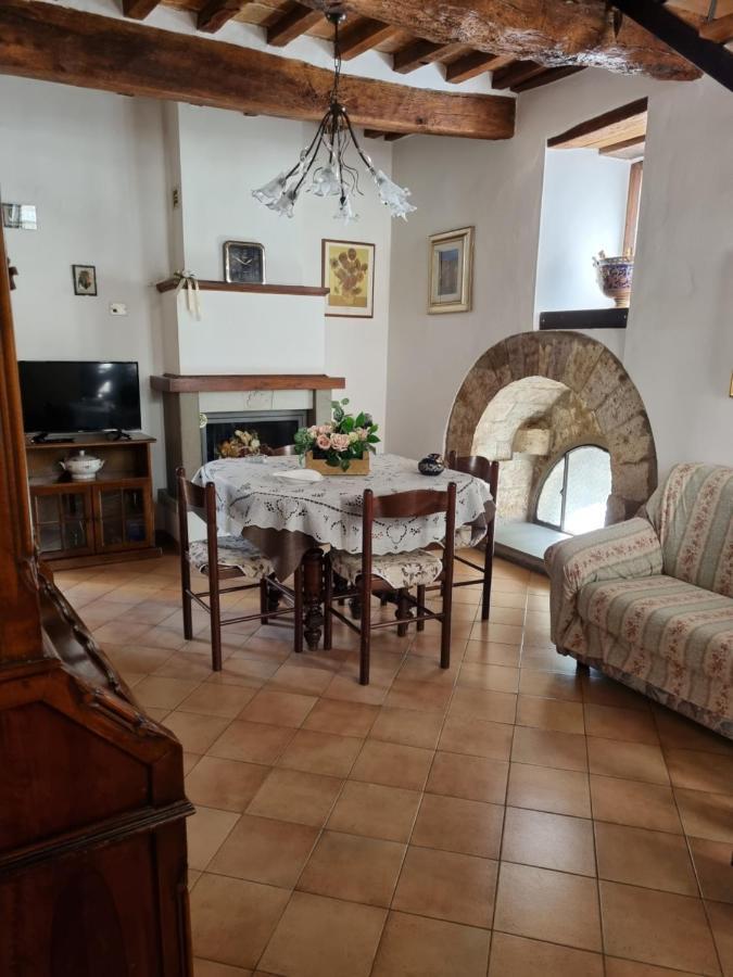 Апартаменты A Casa Di Cristina Губбио Экстерьер фото